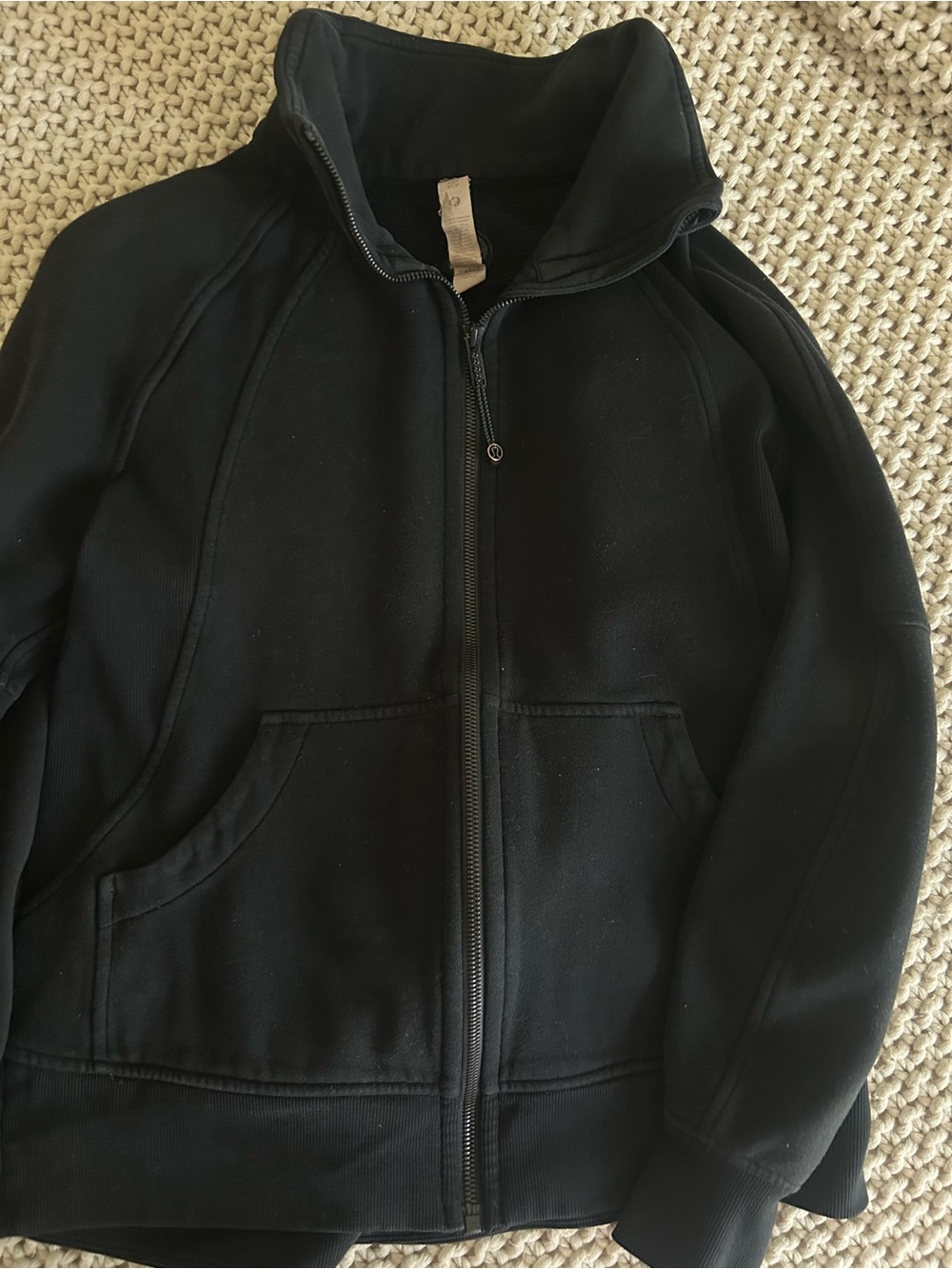 Lululemon Scuba Oversized Funnel-Neck Full Zip – Black – XS/S